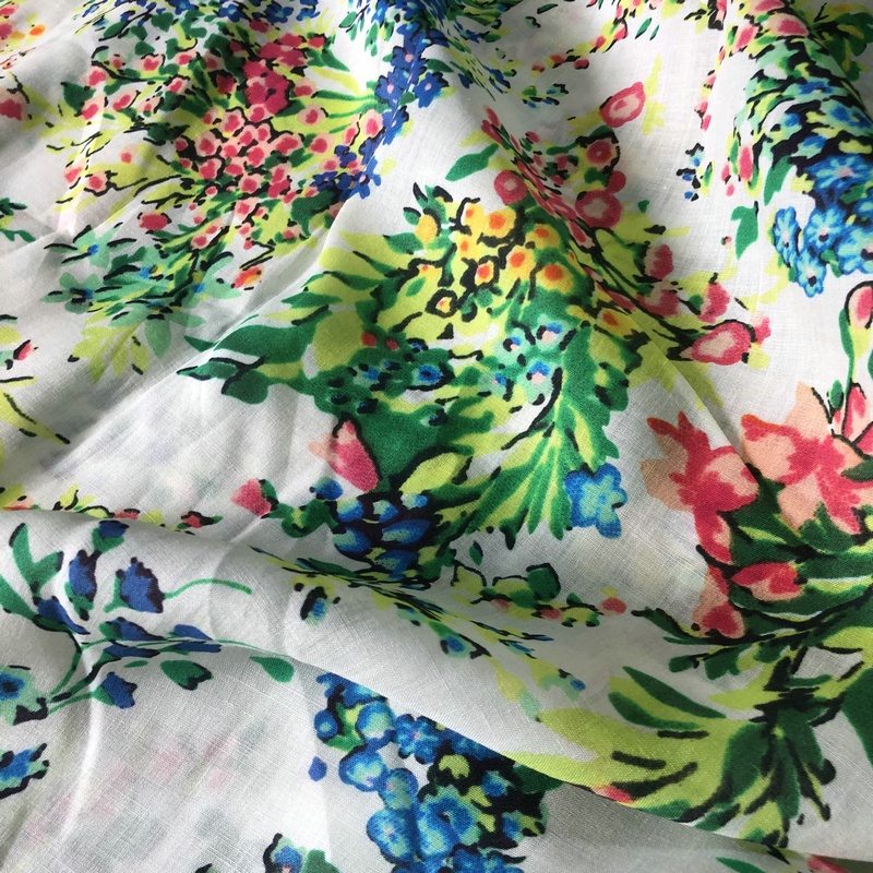 36S 60S Ramie small floral print fabric is breathable and comfortable, suitable for summer skirts and shorts Kid and lady