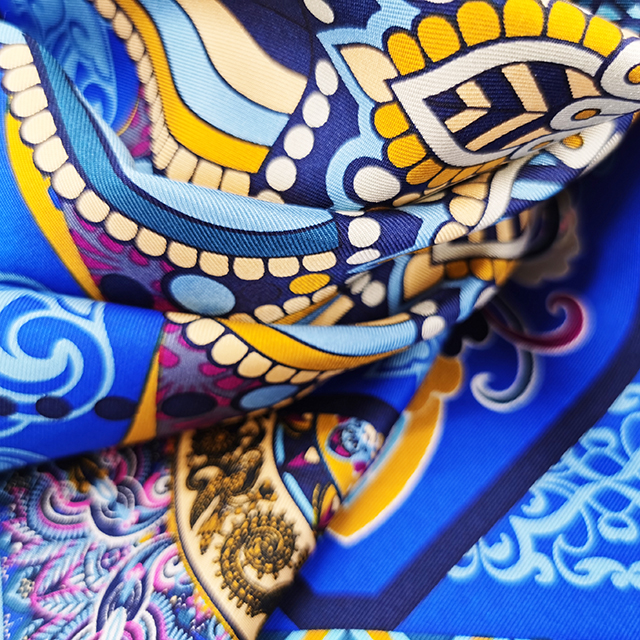 Custom high-quality printed silk twill fabric for scarves and clothes